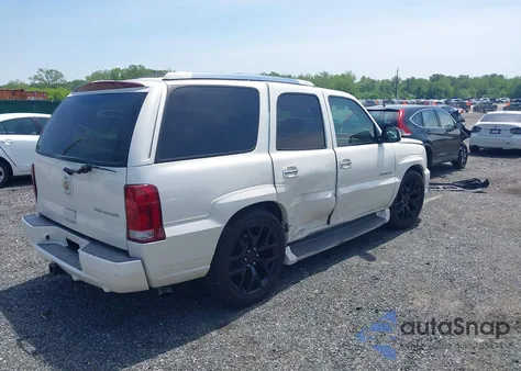 2003 Cadillac Escalade Standard z USA, uszkodzony, nr VIN 1GYEK63N43R222254